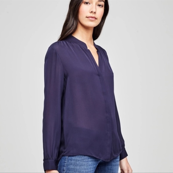 L’Agence Bianca Band Collar Silk Blouse in Navy Blue.   Women’s Small - Picture 2 of 8